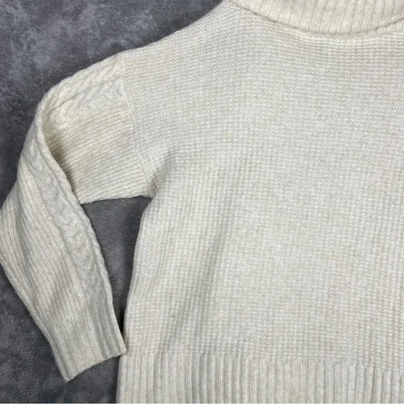 Something Navy Sweater Womens XS Cream Wool Cable Knit Texture Cowl Neck Casual - Picture 4 of 8